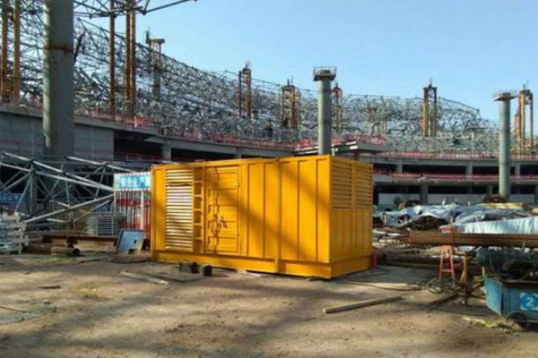 新郑发电机出租如何判断空气滤清器是否需要更换？