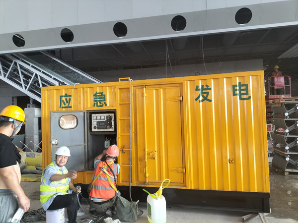 新郑怎样判断空气滤清器是否需要更换？